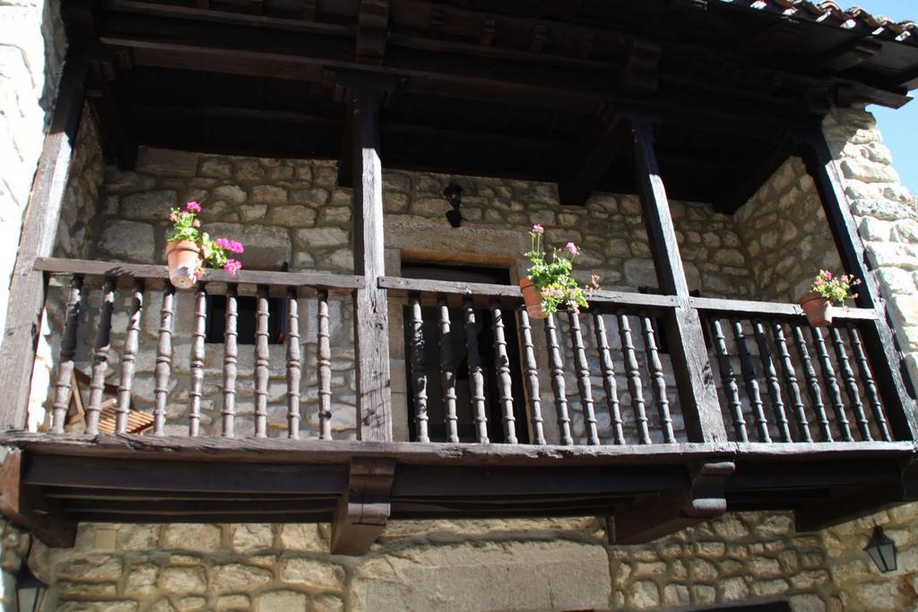 Maison d'hôtes Casas Rurales La Tahona De Besnes à Alles Extérieur photo